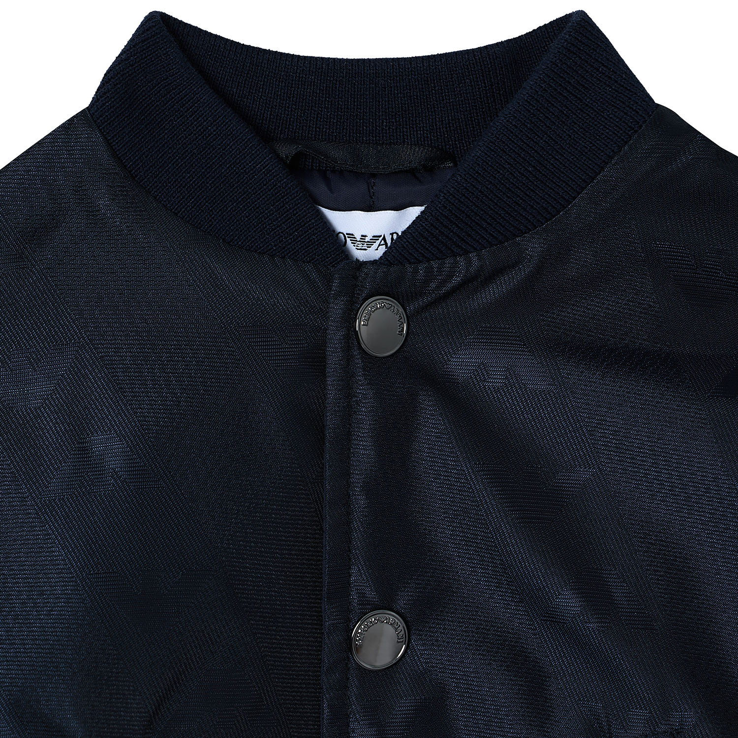 EB001157AF20711_UB118